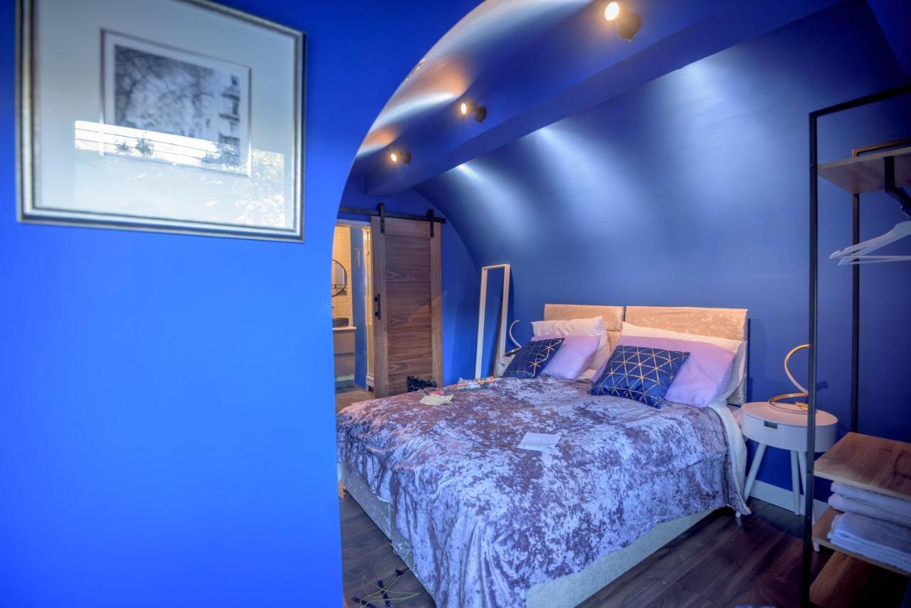 Quirky Vaulted Flat With Terrace Apartment Bath Exterior photo