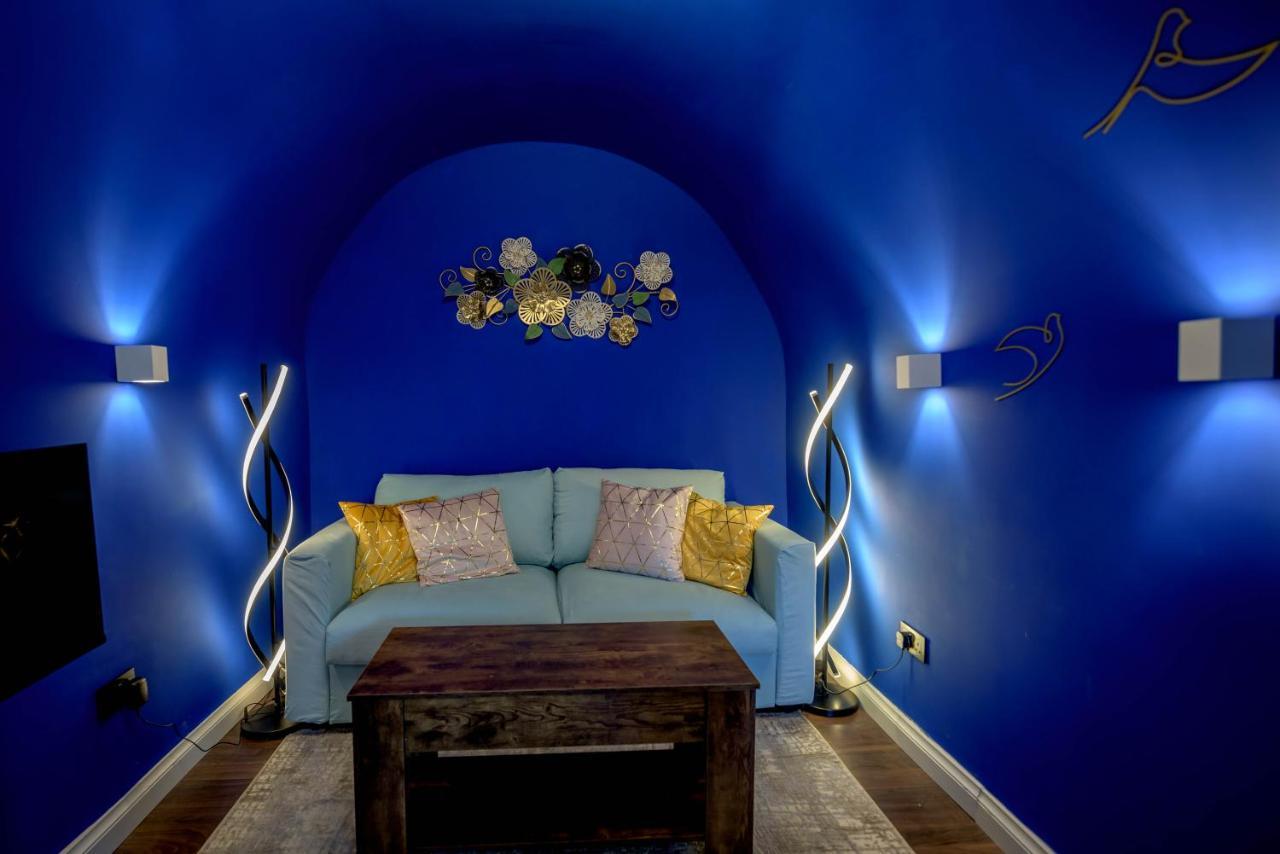 Quirky Vaulted Flat With Terrace Apartment Bath Exterior photo